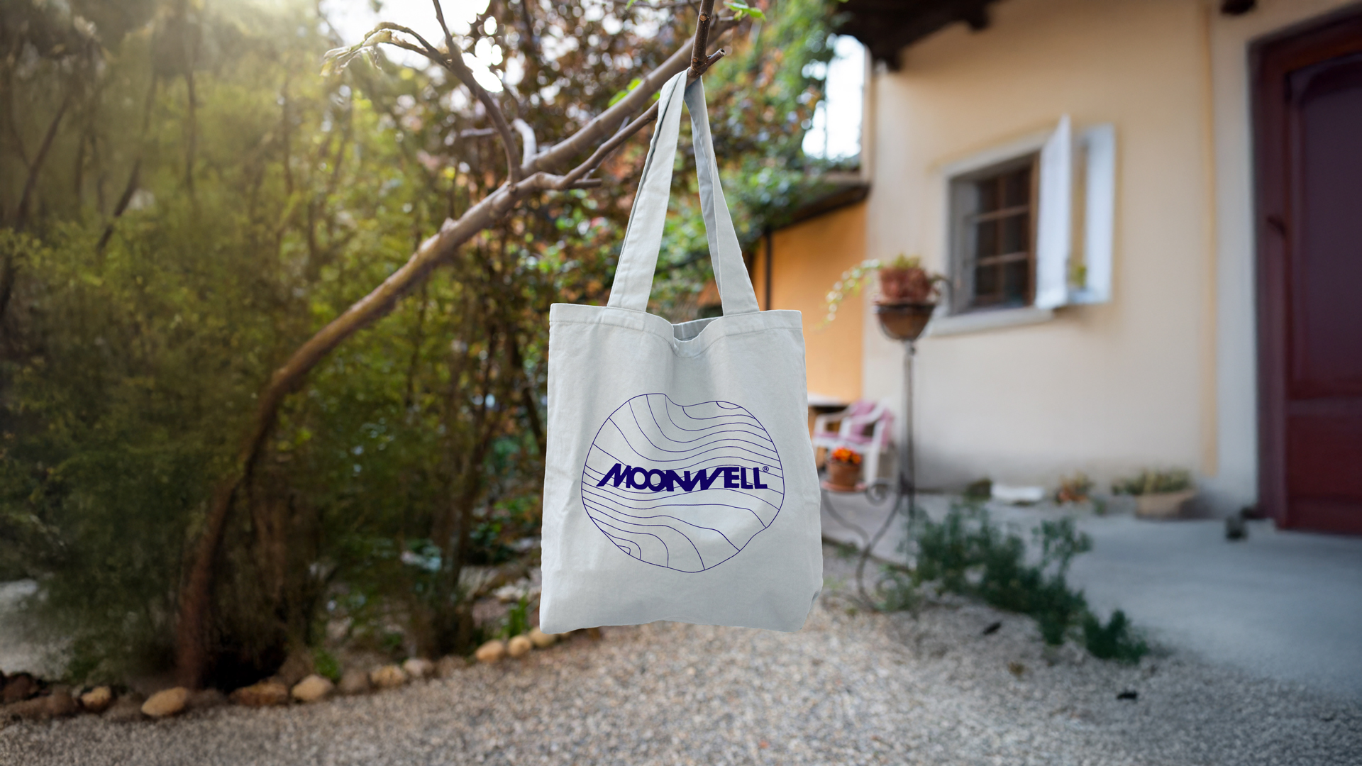 250430-04_YAS-moonwell-tote